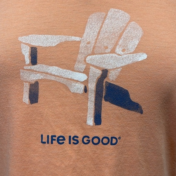 Life Is Good Peach Adirondack Chair Classic Fit V-Neck T-Shirt Size Small - Picture 2 of 8